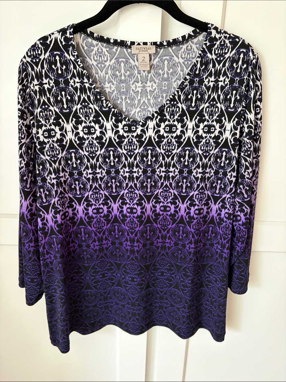 Chico’s Easywear Women's Purple Ombre V-Neck 3/4 Sleeve Top